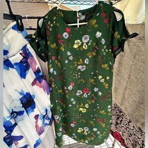 Ann Taylor dress with pockets